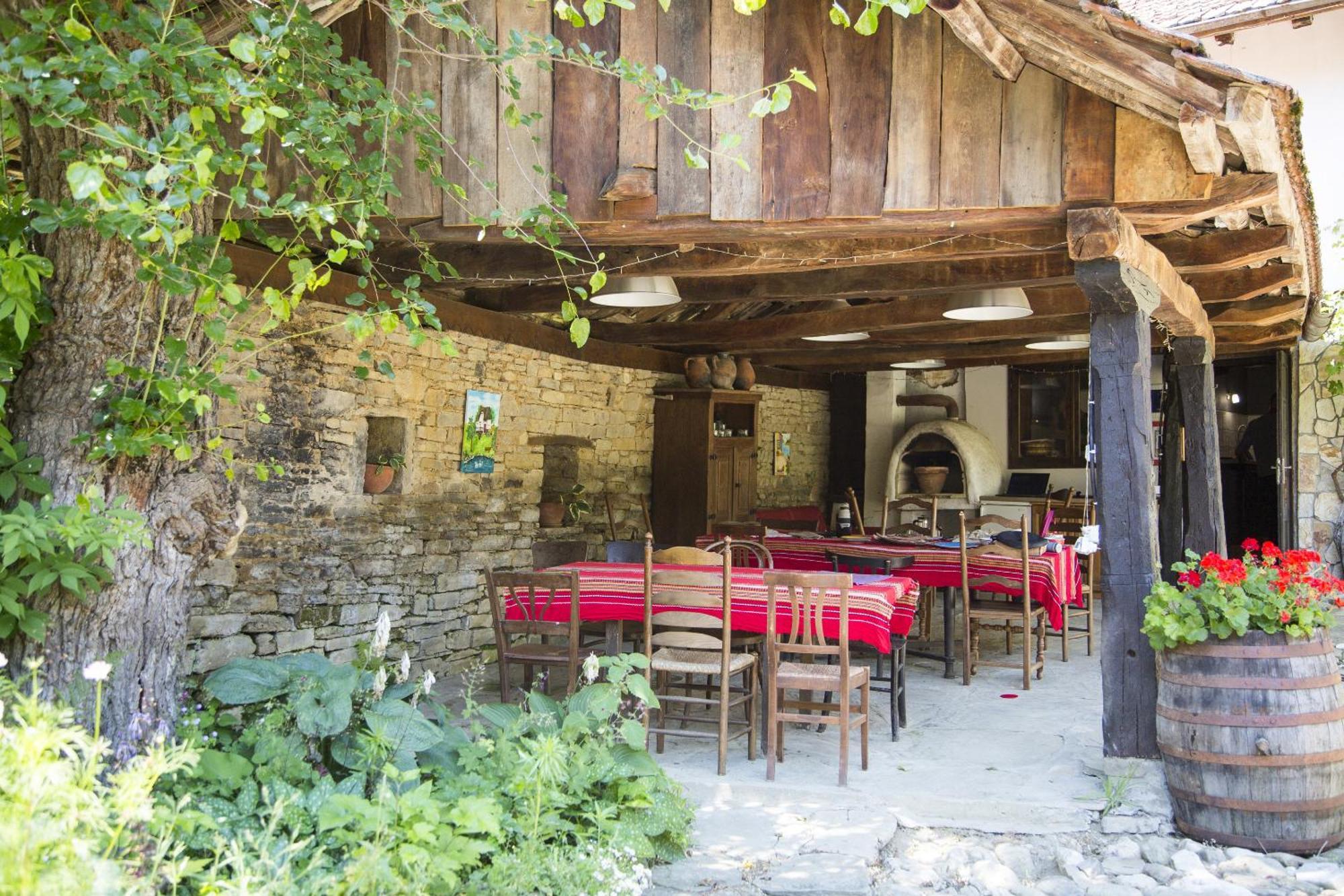 Little River Guest House Gabrovo Exterior photo